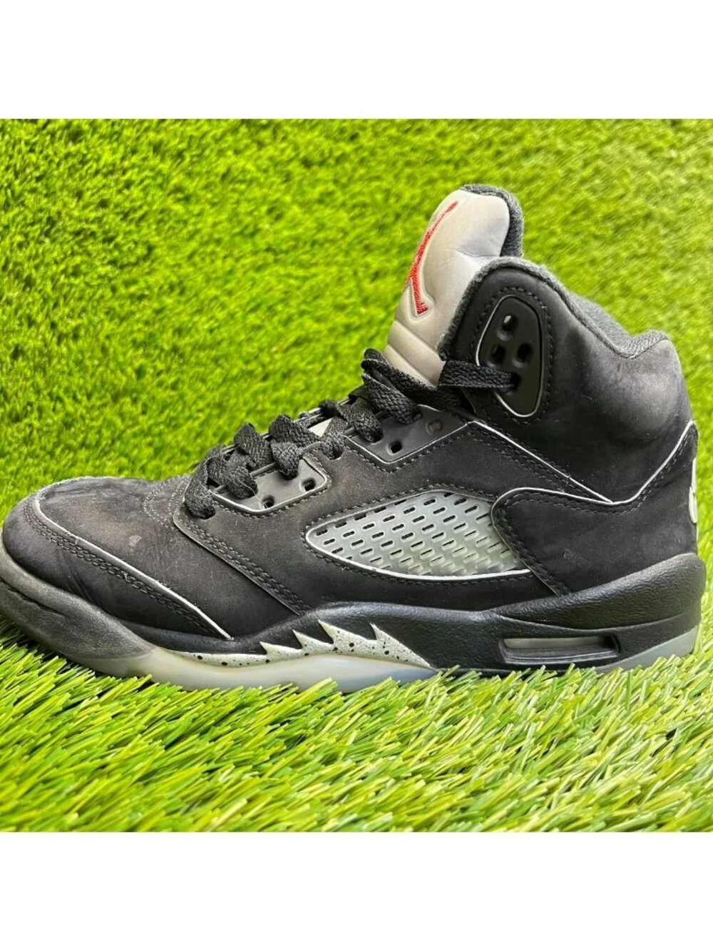 Nike Air Jordan 5 Retro OG Boys Size 4Y Black Athletic Basketball Shoes Sneakers
